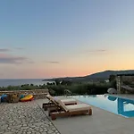 Villa Onirozo Private