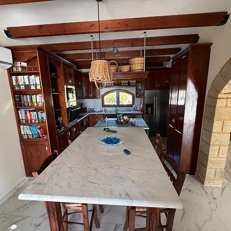 Onirozo Private Villa *