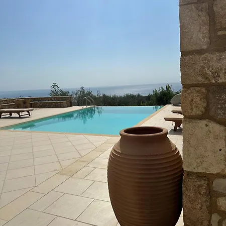 Onirozo Private * Koroni (Messinia)