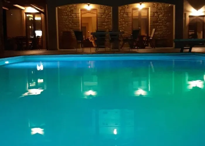 Onirozo Private Villa