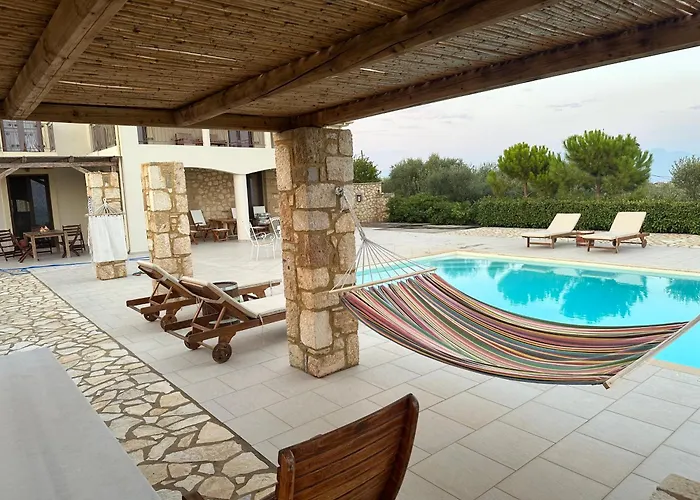 Onirozo Private Villa