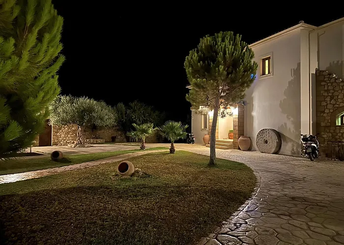 Onirozo Private Villa